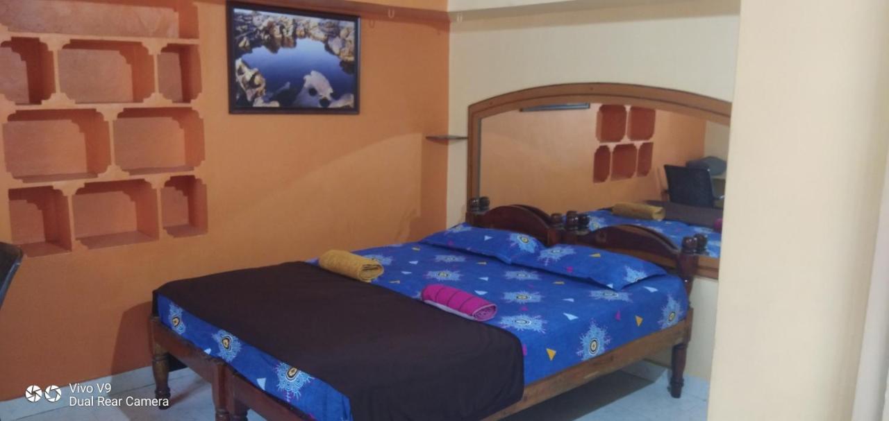 Gopi Guest House Hampi Ngoại thất bức ảnh