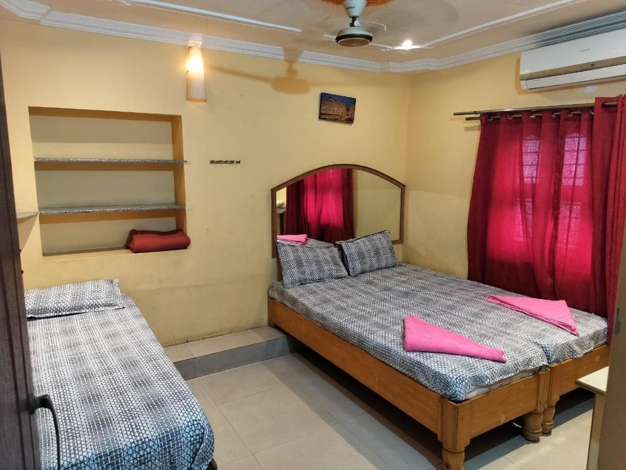 Gopi Guest House Hampi Phòng bức ảnh